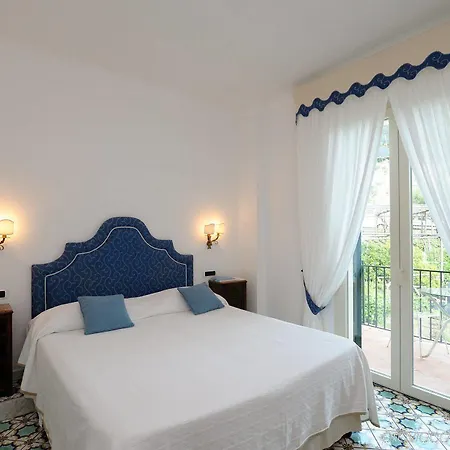 Santa Caterina Hotel 5*