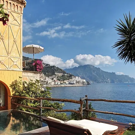 Santa Caterina Hotel